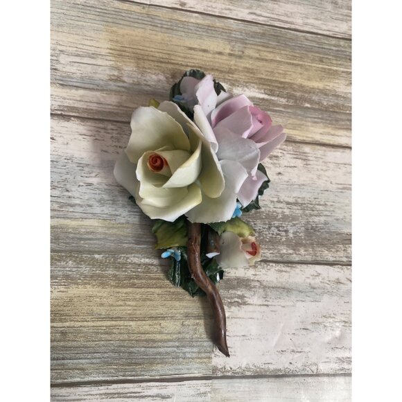 Vintage Capodimonte Tiche Porcelain Flower Figurines Lot of 5 Roses Basket - Picture 12 of 16